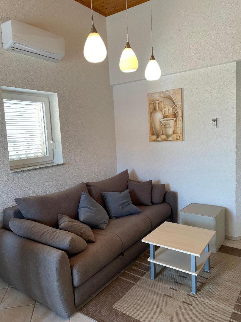Apartment Gordana Вир Екстериор снимка